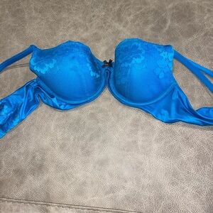 Body by aVictoria’s Secret Bra 36B